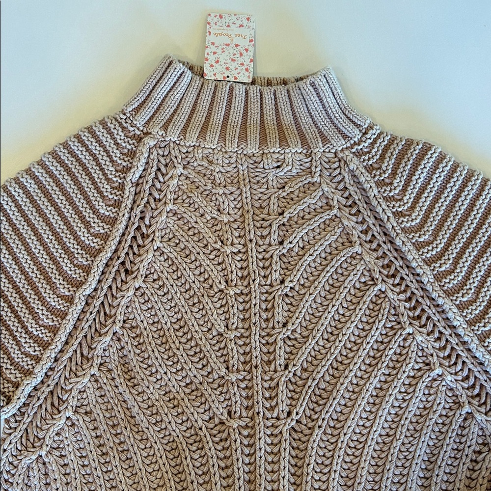 Free People Sweetheart Turtleneck Sweater Small Tan Sand Crop Chunky Oversized - Picture 6 of 7